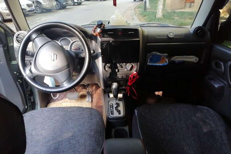 Used Suzuki Jimny 2015 1.3 AT JLX