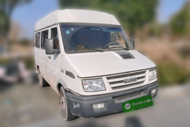 Used Iveco Daily 2014 2.5T-A35 NJ6484ACM47Z4
