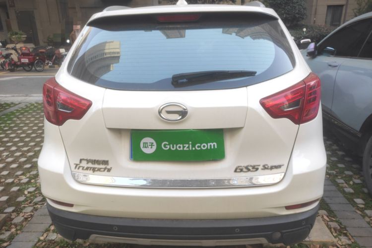 Used GAC Trumpchi GS5 Super 2015 2.0L Automatic Two-Wheel Drive Luxury Navigation Edition Rear