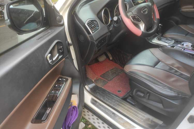 Used GAC Trumpchi GS5 Super 2015 2.0L Automatic Two-Wheel Drive Luxury Navigation Edition Driver Seat