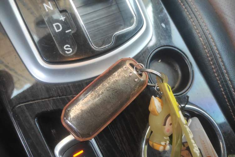 Used GAC Trumpchi GS5 Super 2015 2.0L Automatic Two-Wheel Drive Luxury Navigation Edition Vehicle Key