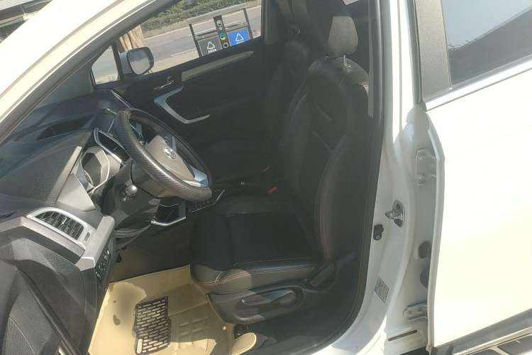 Used JAC Refine S3 2016 1.5L CVT Luxury Smart Premium Edition
