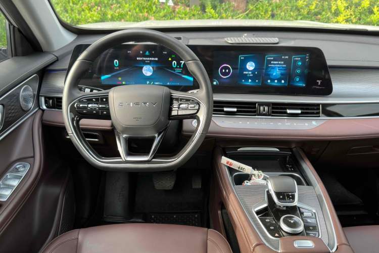 Used Chery Tiggo 8 PRO 2022 390T Two-Wheel Drive Vast Edition 5 Seats
