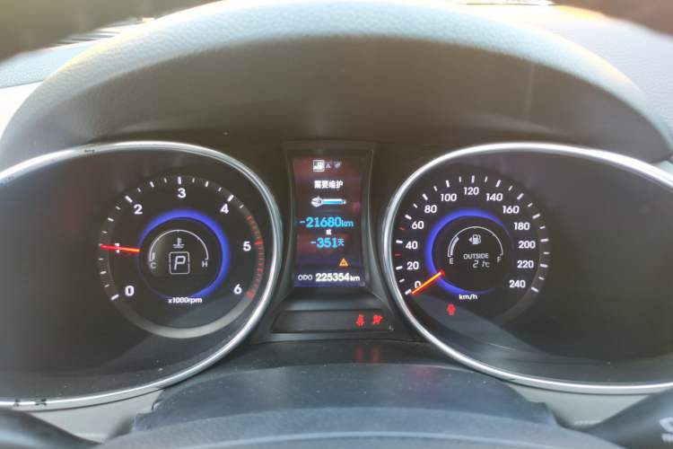 Used Hyundai Santa Fe Classic 2013 2.2T Four-Wheel Drive Comfort Edition with Navigation 7 Seats
