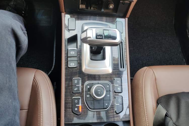 Used Haval H6 Coupe 2017 Red-Label 2.0T Automatic Two-Wheel Drive Elite Model