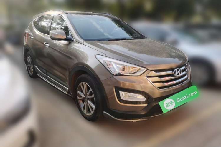 Used Hyundai Santa Fe Classic 2013 2.2T Four-Wheel Drive Comfort Edition with Navigation 7 Seats
