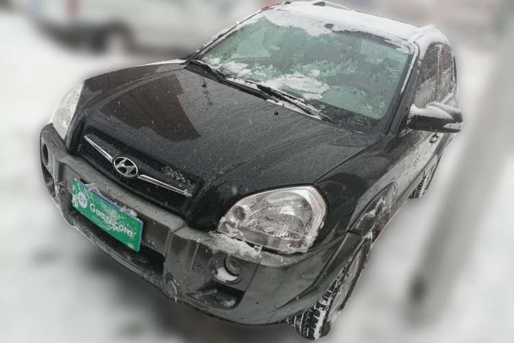 Used Hyundai Tucson 2009 2.0L Manual Two-Wheel Drive Fashion Edition