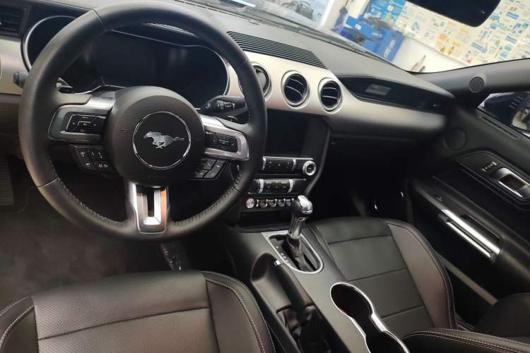 Used Ford Mustang 2021 2.3T EcoBoost
