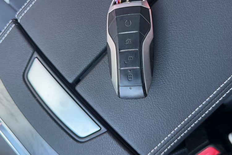 Used BYD Qin Pro New Energy 2018 DM 1.5TI Automatic Smart Connect Enjoyment Model Vehicle Key