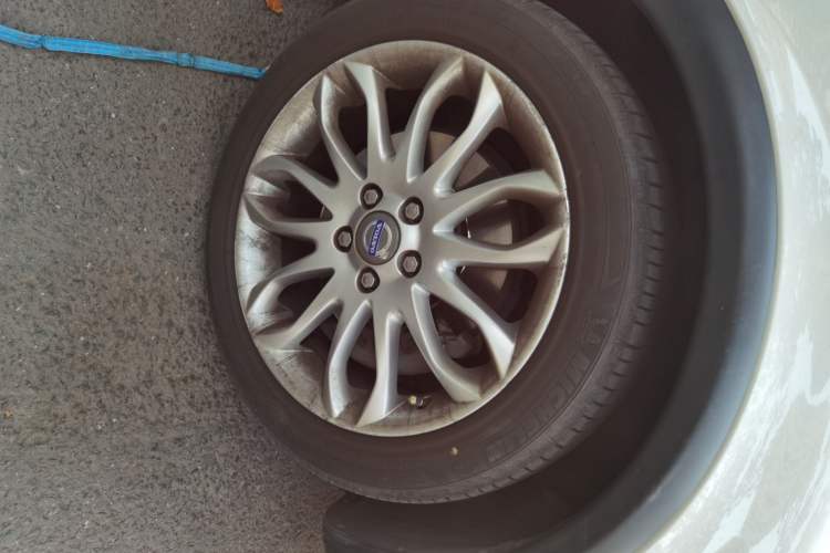 Used Volvo C30 2008 2.4i model