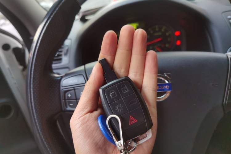 Used Volvo C30 2008 2.4i model