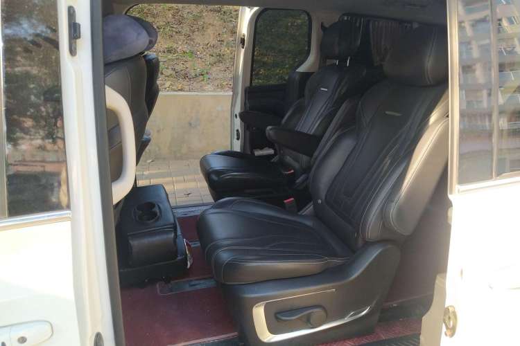 Used SAIC MAXUS G20 2021 Facelifted PLUS 2.0T Diesel Automatic Luxury Edition
