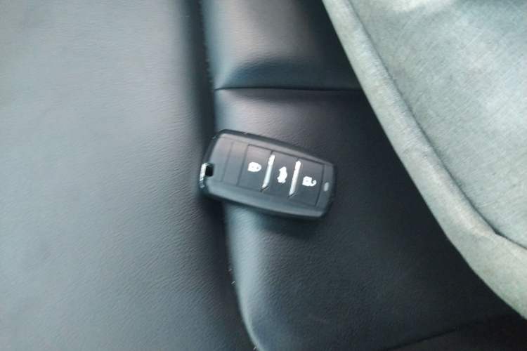 Used Land X2 2017 1.6L Manual Sharp Edition
