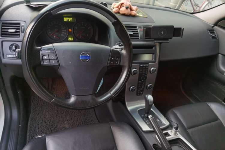 Used Volvo C30 2008 2.4i model