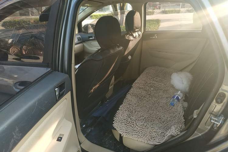 Used BAIC Off-Road E Series 2013 Hatchback 1.5L Automatic Lotte Edition
