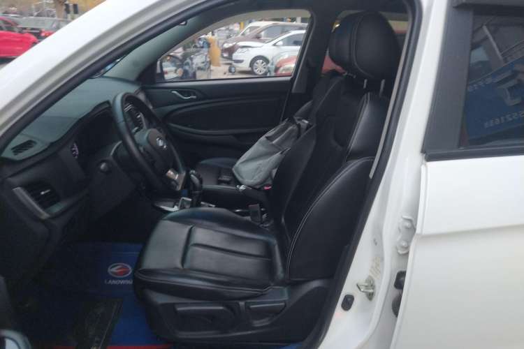 Used Land X2 2017 1.6L Manual Sharp Edition
