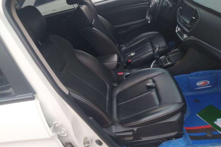 Used Land X2 2017 1.6L Manual Sharp Edition
