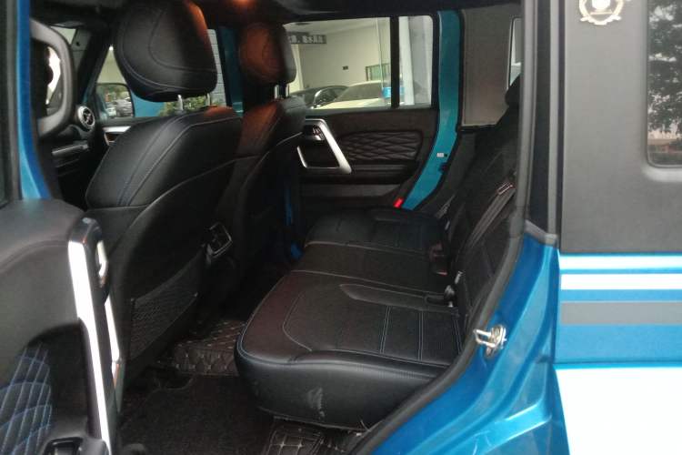 Used BAIC Off-Road BJ40 2018 2.3T Automatic Four-Wheel Drive Ring of the Tower Champion Edition China V Emission Standard