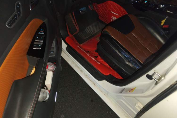 Used BYD Qin 2015 1.5T Dual-Crown Flagship Plus Edition