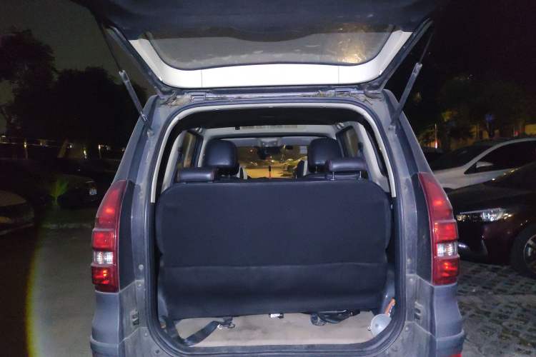 Used Dongfeng Fengon 360 2015 1.5L Manual Comfort 7-Seater China IV Standard
