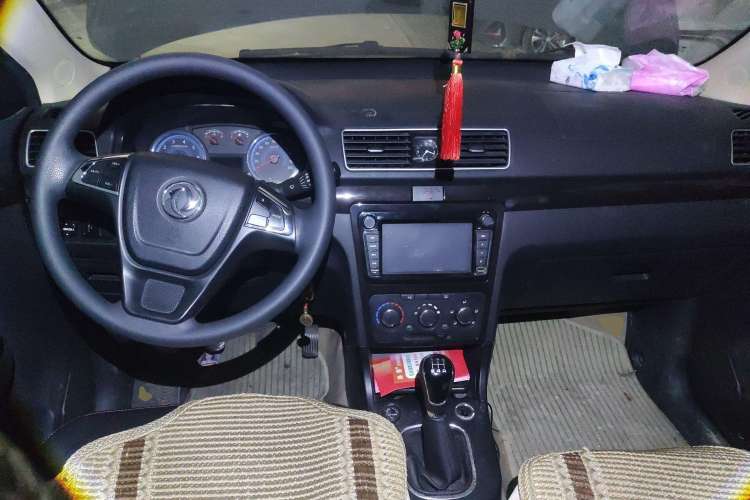 Used Dongfeng Fengon 360 2015 1.5L Manual Comfort 7-Seater China IV Standard
