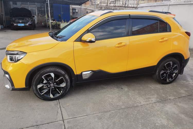 Used Dongfeng Aeolus AX4 2017 1.4T DCT Trendy & Stylish Model
