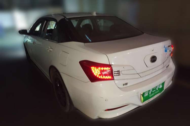 Used BYD Qin 2015 1.5T Dual-Crown Flagship Plus Edition