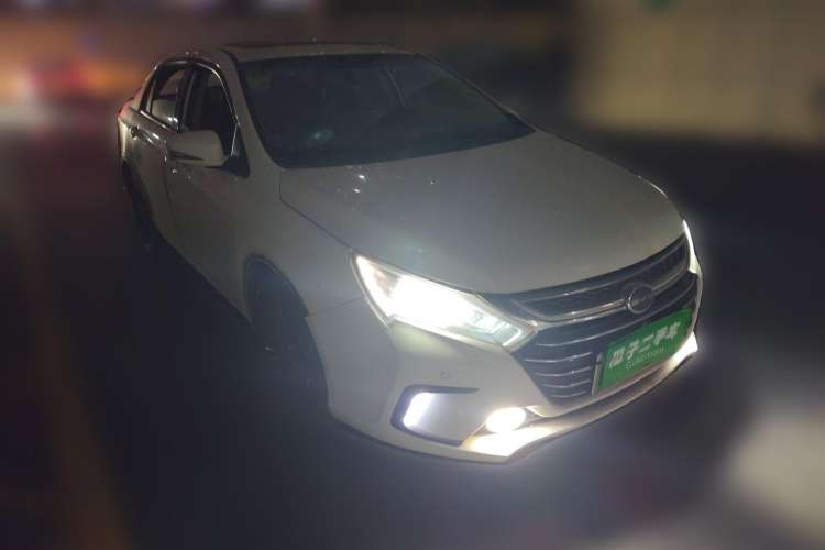 Used BYD Qin 2015 1.5T Dual-Crown Flagship Plus Edition