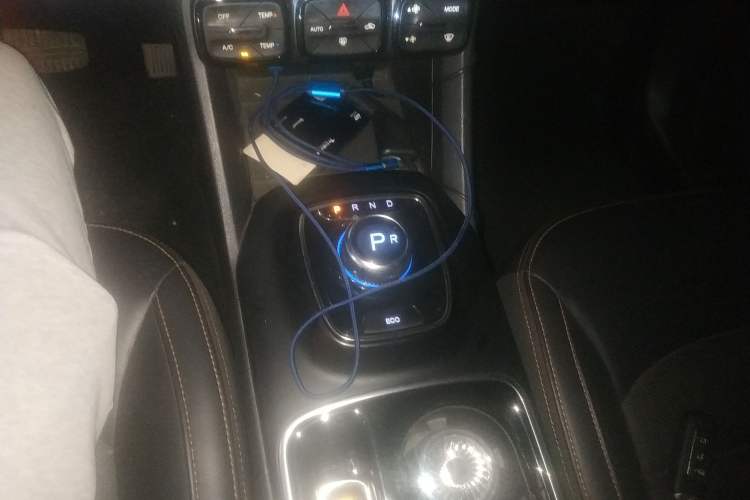 Used AION Trumpchi GE3 2018 530 Internet Enjoyment Version Gear Lever