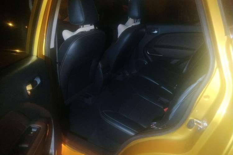 Used AION Trumpchi GE3 2018 530 Internet Enjoyment Version Left Rear Seat