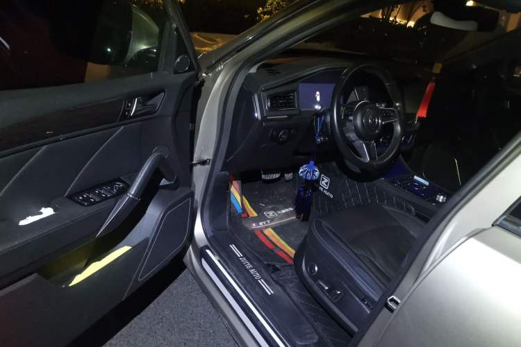 Used Zotye T600 2016 Sport Edition 2.0T DCT Prestige Model