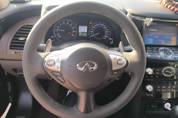 Used Infiniti FX 2013 FX37 Standard Edition