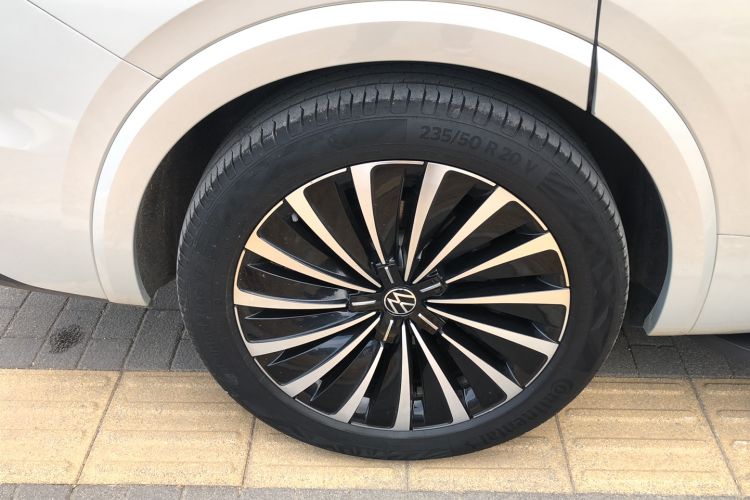 Used Volkswagen Viloran 2020 380TSI Prestige Edition