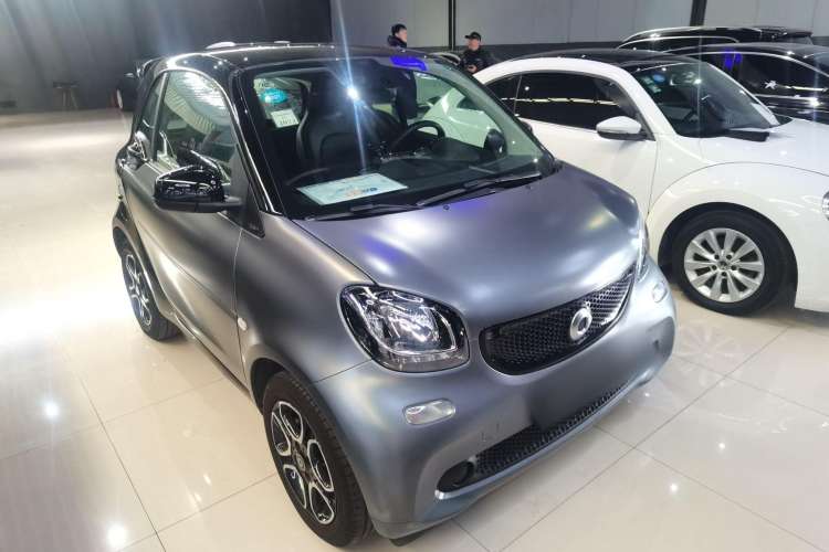 Used smart fortwo 2019 0.9T 66kW Hardtop Pioneer Edition China VI
