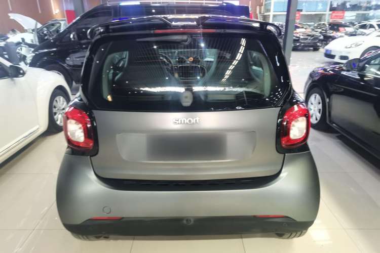 Used smart fortwo 2019 0.9T 66kW Hardtop Pioneer Edition China VI

