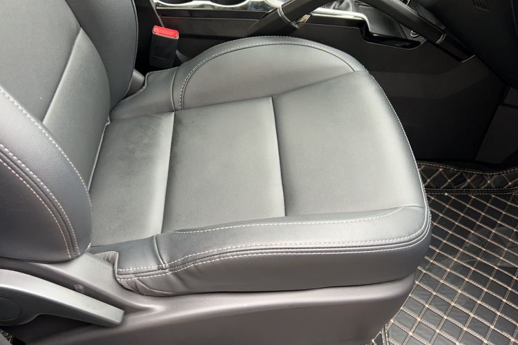 Used Zotye SR7 2016 1.5T Manual Cube Heart Edition China IV Standard
