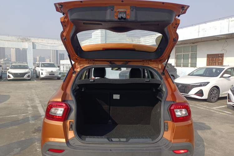 Used Brilliance V3 2016 1.5L Manual Smart Version
