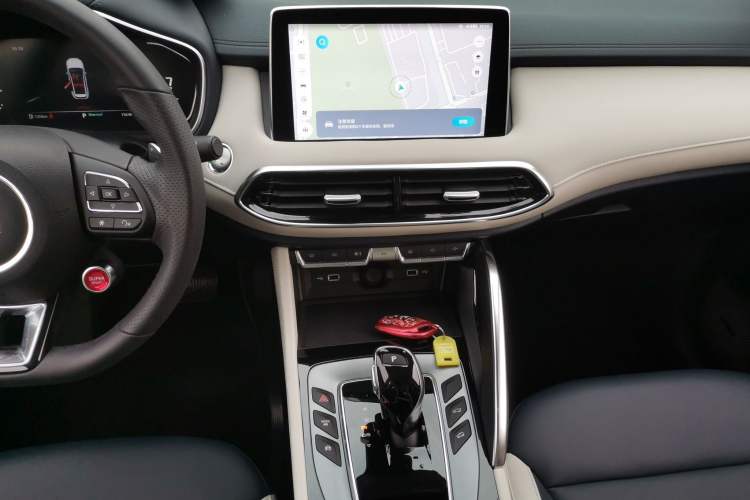 Used MG Pilot 2021 400TGI Automatic Two-Wheel Drive Trophy Flagship Edition