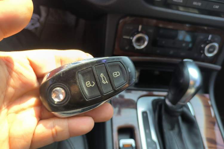 Used Volkswagen Touareg 2011 3.0 TDI Diesel Comfort Version