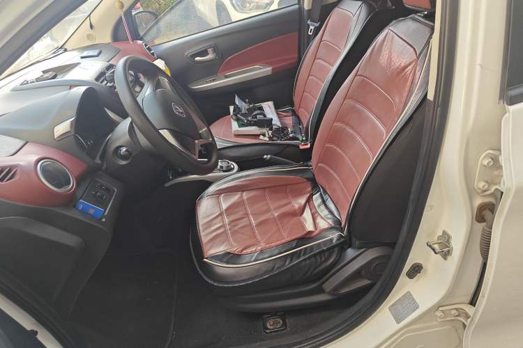 Used Changan Benni EV 2017 Pure Electric 180 km Fashion Model