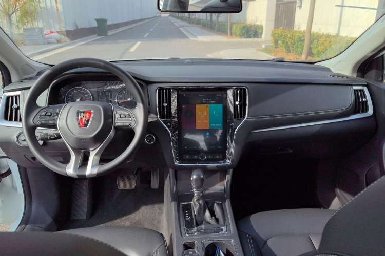 Used Roewe i6 2020 PLUS 1.6L CVT 4G Connected Glory Flagship Edition