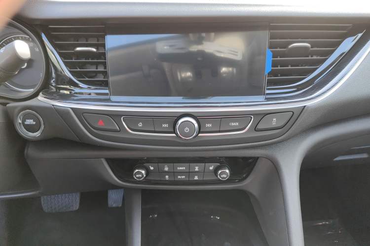 Used Buick Regal 2024 25T Deluxe Edition