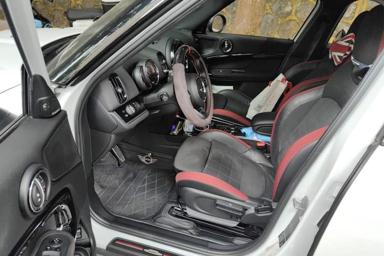 Used MINI JCM COUNTRYMAN 2017 2.0T JOHN COOPER WORKS Traveler
