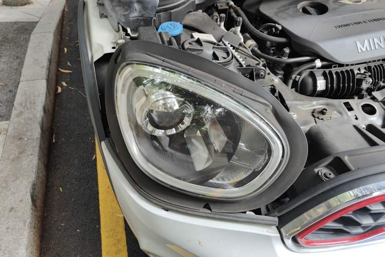 Used MINI JCM COUNTRYMAN 2017 2.0T JOHN COOPER WORKS Traveler
