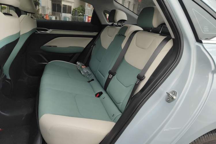 Used Geely Auto Emgrand L HiP 2022 1.5TD-DHT Pro 100KM Super Rui
