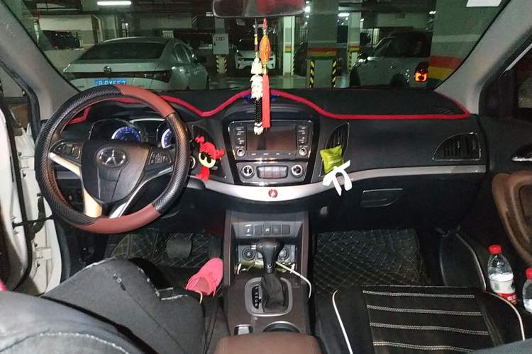 Used JAC Refine S5 2015 1.5T Automatic Elite Model