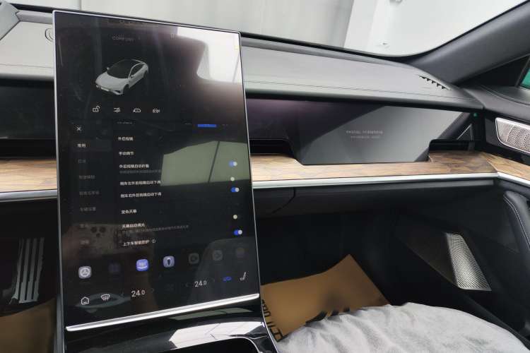 Used NETA S 2022 All-Electric 650 km Four-Wheel Drive Premium Version
