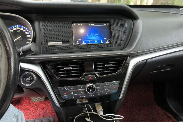 Used Venucia T90 2017 2.0L CVT Smart Edition