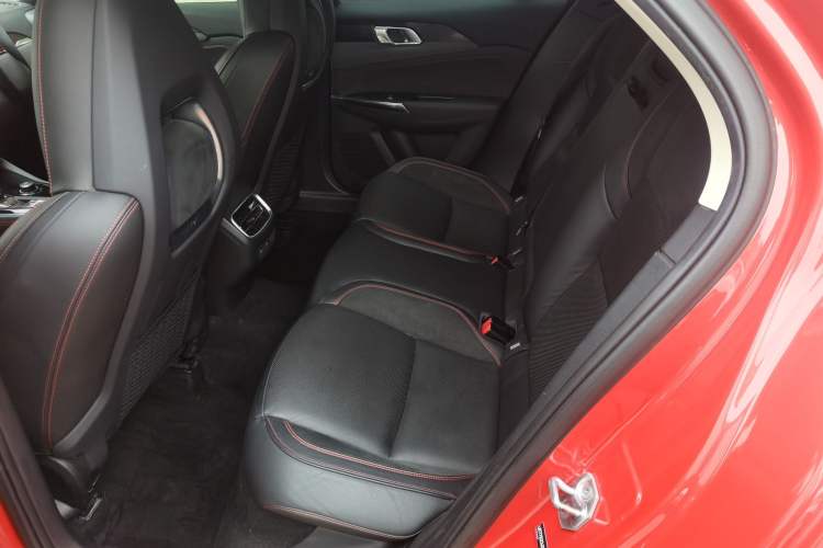 Used Lynk & Co 02 2018 2.0T DCT 4x4 Sport Pro Edition China V Standard
