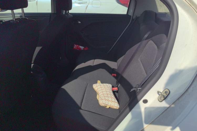 Used Citroen Elysee 2014 1.6L Automatic Fashion Model